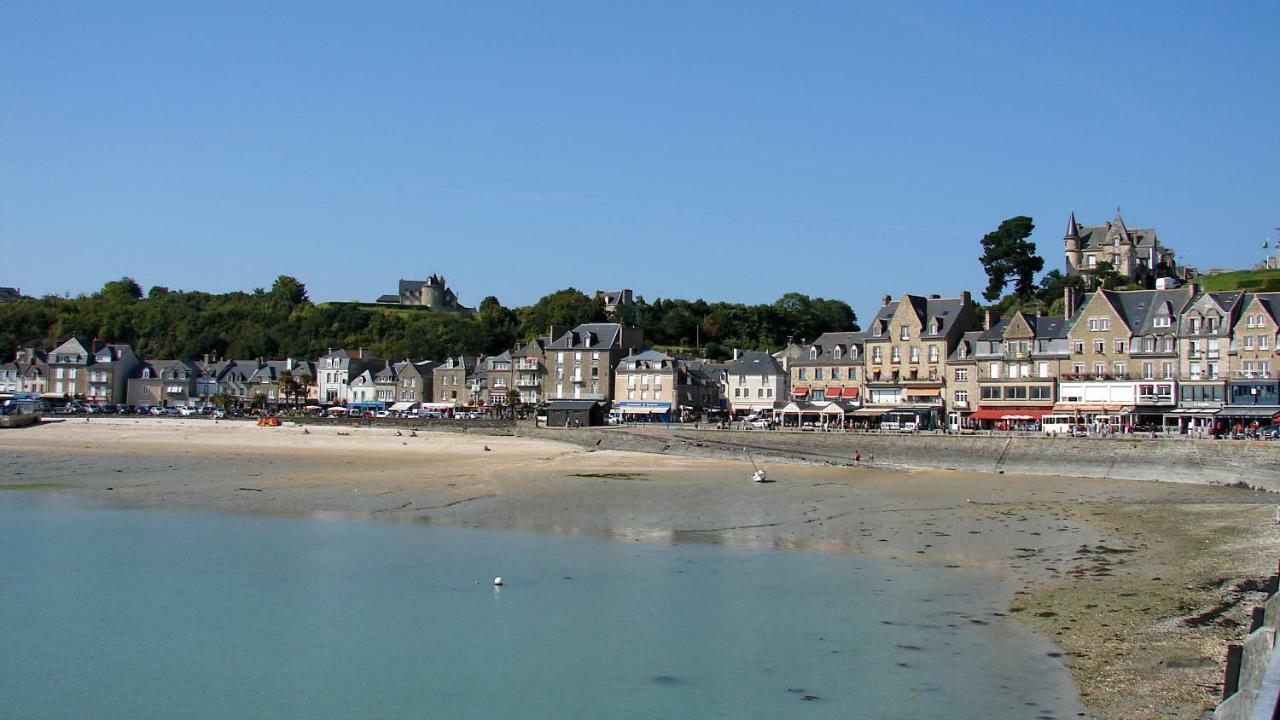 Jacques Melchior Meuble De Tourisme 3 Etoiles Intra Muros Saint-Malo Eksteriør billede